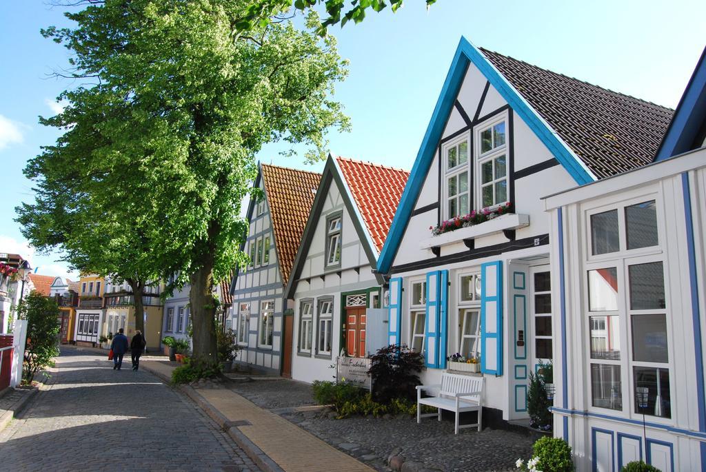 Ferienwohnung In Der Altstadt Warnemuende Rostock Exteriör bild